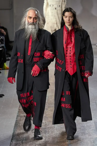 Look 22